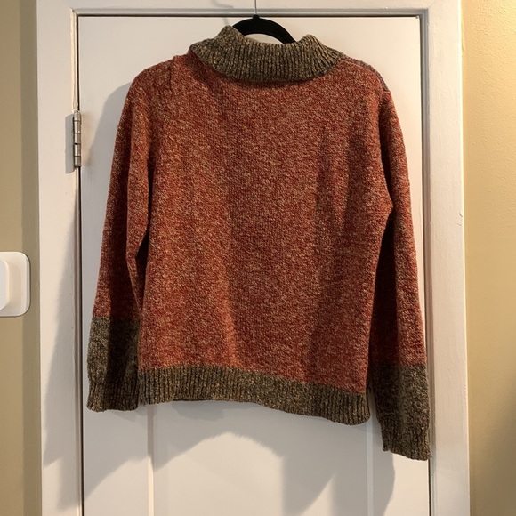 Christopher & Banks Sweater size M - Picture 3 of 3